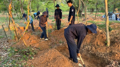 Hành trình không nghỉ giữa rừng, đi tìm đồng đội trên đất bạn