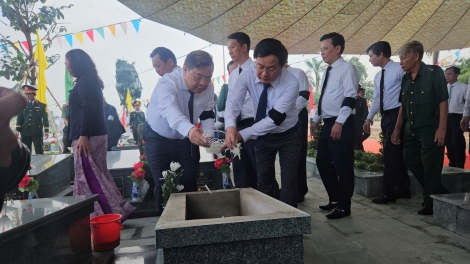 Tây Ninh an táng 173 hài cốt liệt sĩ hy sinh tại Campuchia