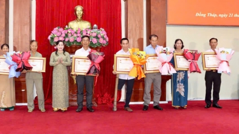 Đồng Tháp trao tặng, truy tặng danh hiệu vinh dự Nhà nước cho 14 Bà mẹ Việt Nam anh hùng