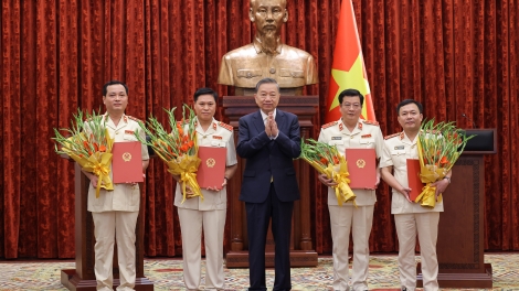 Tổng Bí thư, Chủ tịch nước trao Quyết định bổ nhiệm kiểm sát viên Viện Kiểm sát nhân dân Tối cao