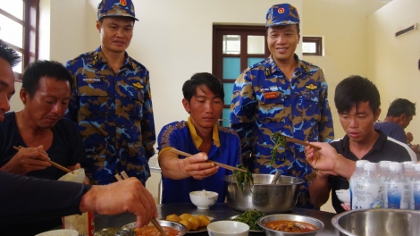 Trường Sa – điểm tựa của ngư dân giữa trùng khơi