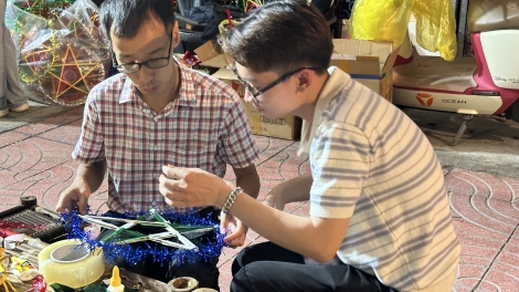 Tìm lại tuổi thơ qua trò chơi dân gian: khi miền ký ức được đánh thức