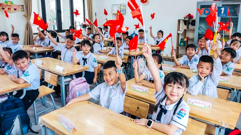 Đường đến trường gần hơn với học sinh vùng khó ở Quảng Ninh