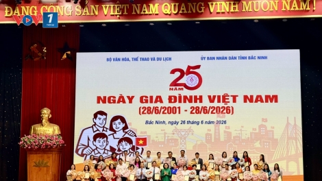 Kỷ niệm 25 năm Ngày Gia đình Việt Nam: Gia đình hạnh phúc là nền tảng của quốc gia thịnh vượng