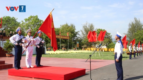 Gần 3.000 chiến sĩ mới Vùng 4 Hải quân tuyên thệ dưới Quân kỳ