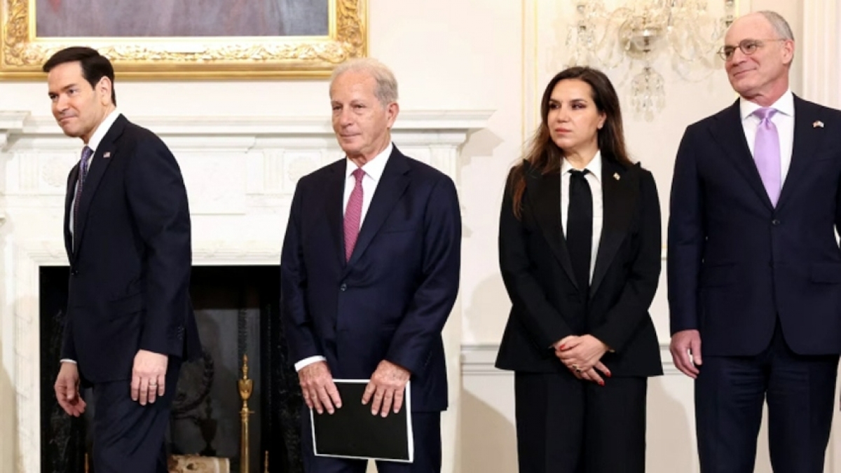 Các nhà ngoại giao cấp cao Lebanon và Israel gặp nhau tại Washington trong cuộc đàm phán ngừng bắn hồi tháng 4/2026 - Ảnh: Reuters