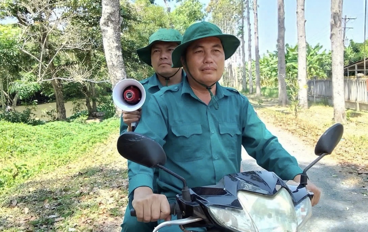 Nhiều đơn vị tăng cường công tác tuyên truyền để người dân chủ động trong phòng cháy, chữa cháy rừng.