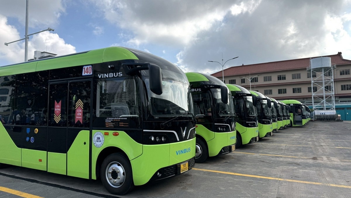 Hiện 56% phương tiện xe buýt sử dụng điện hoặc khí CNG.