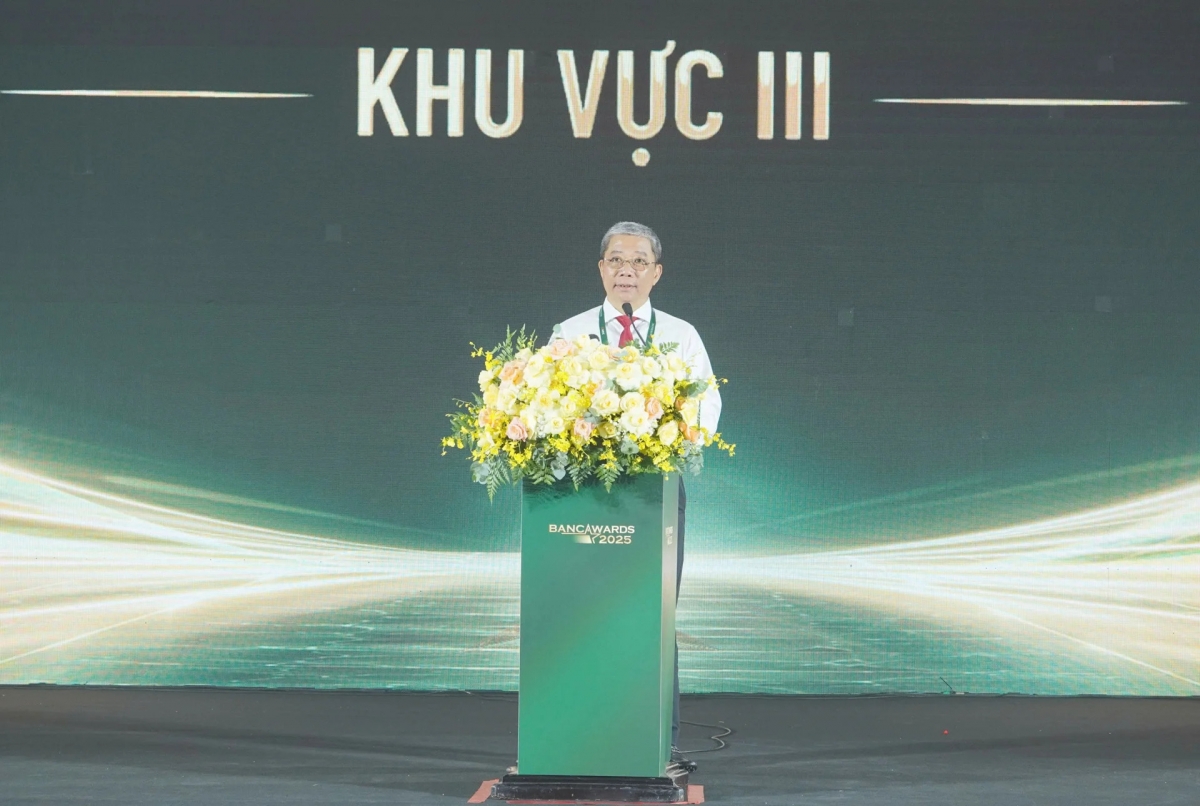 Ông Nguyễn Tiến Hải, Bí thư Đảng ủy, Chủ tịch Hội đồng Quản trị ABIC phát biểu tại hội nghị.
