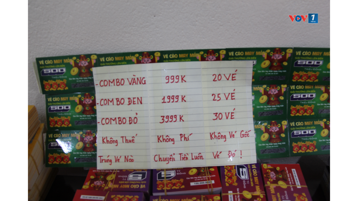 Các đối tượng tổ chức livestream bán vé theo 3 gói trị giá 999.000 đồng, 1.999.000 đồng và 3.999.000 đồng
