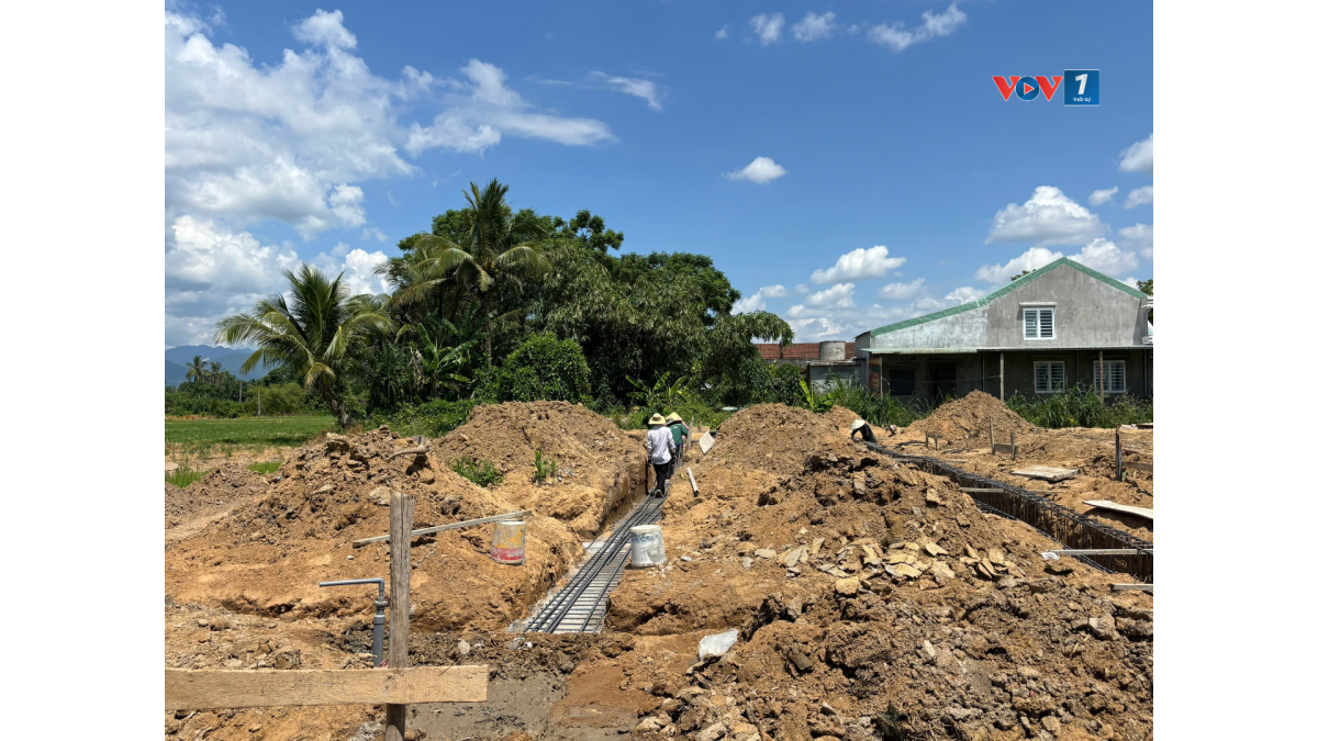 Công trình vừa được khởi công và dự kiến hoàn thành vào tháng 9/2026, trước thời điểm bước vào cao điểm mưa lũ. (Ảnh: Xã Hoà Thịnh)