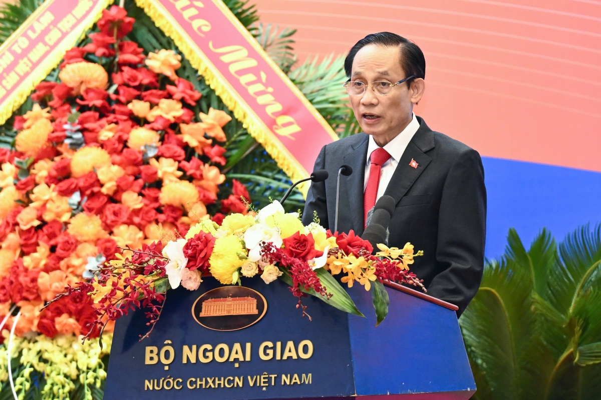 Bộ trưởng Bộ Ngoại giao Lê Hoài Trung phát biểu khai mạc hội nghị