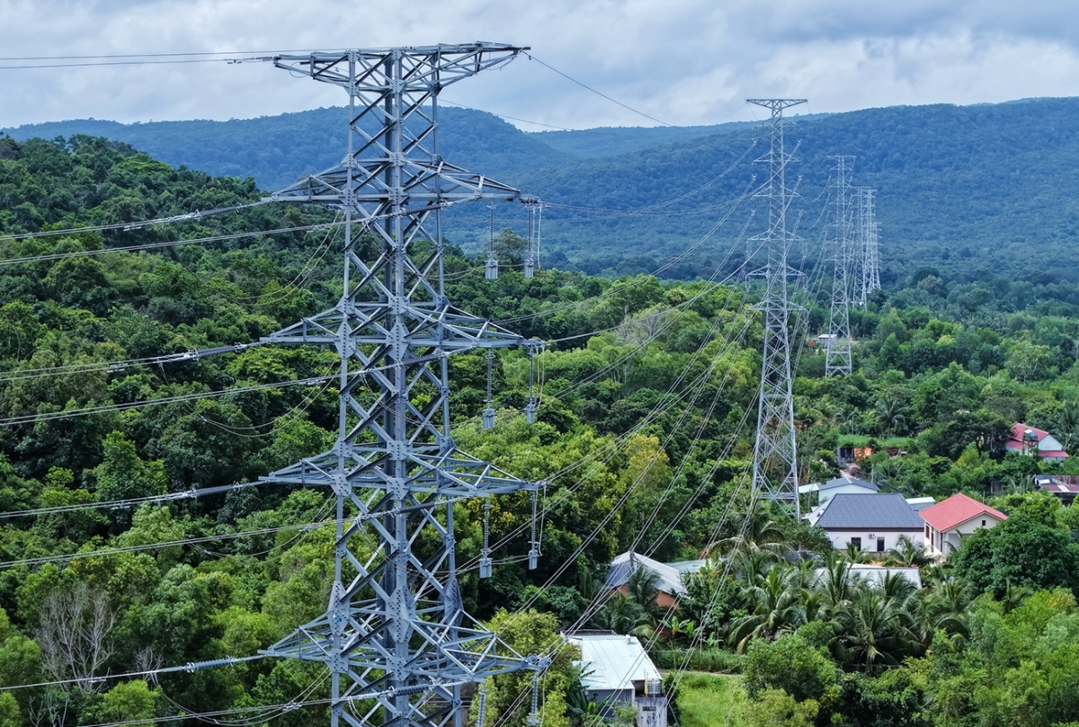 Đường dây 110kV Phú Quốc – Bắc Phú Quốc đóng điện thành công rạng sáng ngày 28/8/2026