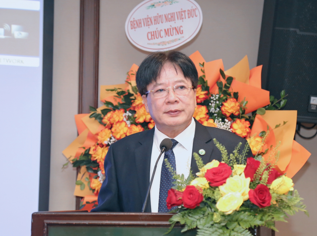 GS.TS Trần Bình Giang – Nguyên Giám đốc Bệnh viện Hữu nghị Việt Đức, Chủ tịch Hội Ngoại khoa và Phẫu thuật Nội soi Việt Nam, Chủ tịch Chi hội Phẫu thuật Chuyển hóa và Béo phì Việt Nam nhiệm kỳ 2026 – 2031 chia sẻ tại buổi lễ