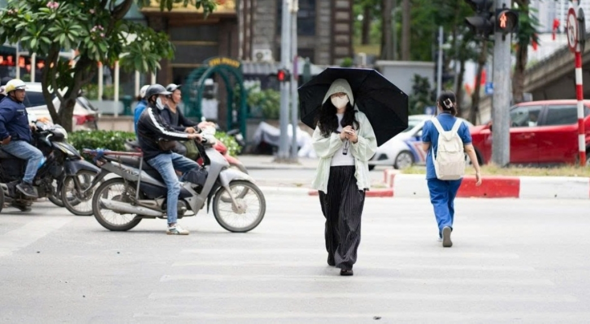 Thời tiết ngày 1/9: Miền Bắc nắng nóng, miền trung mưa lớn (Ảnh minh họa)