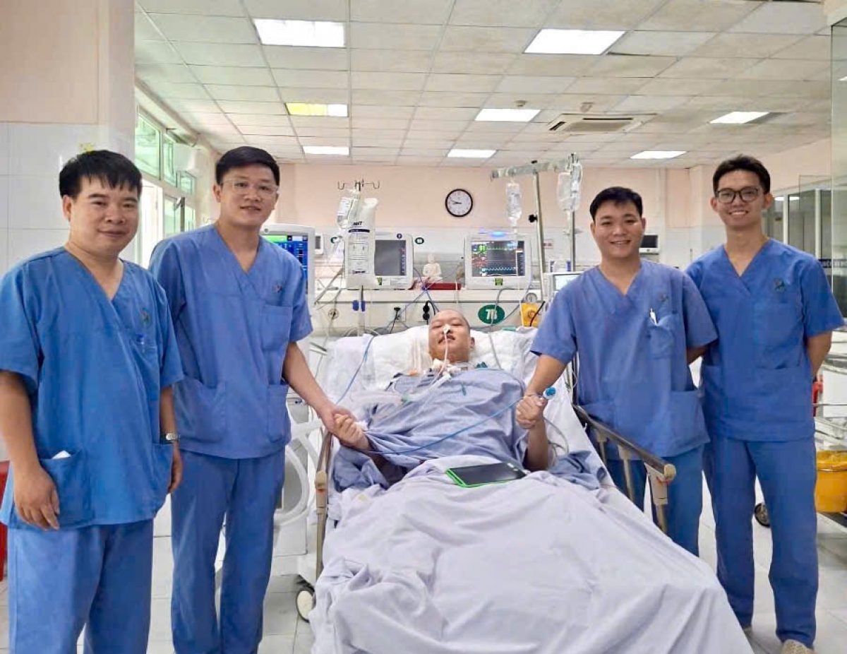 Các thầy thuốc Bệnh viện Đức Giang giành giật sự sống cho bệnh nhân trong những ngày nghỉ lễ Quốc khánh