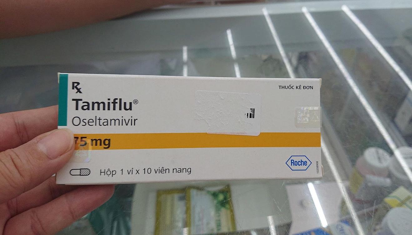 Theo các chuyên gia y tế, thời điểm này, người dân cần hiểu đúng về thuốc Tamiflu để tránh tâm lý đổ xô mất tiền oan mua thuốc vì lời đồn thổi là "thần dược" trong điều trị cúm.