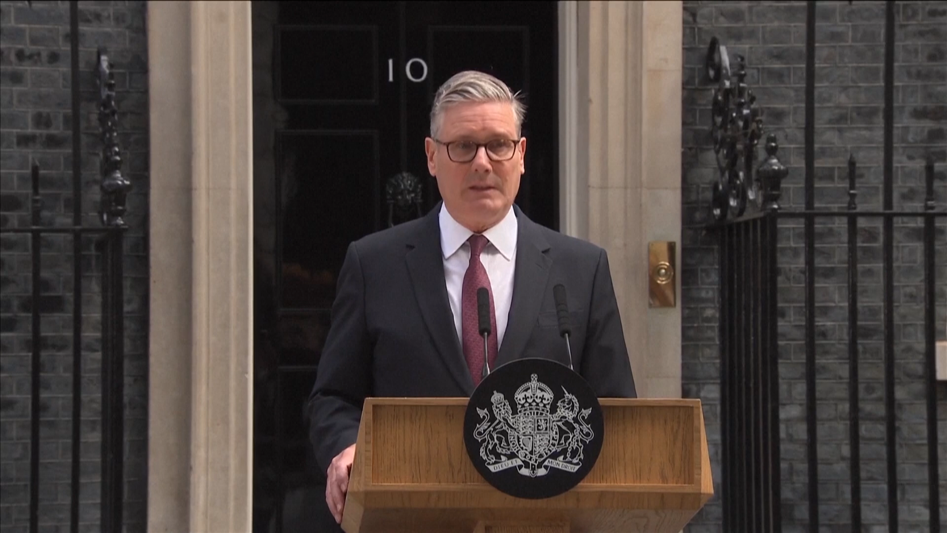 Thủ tướng Anh Keir Starmer tuyên bố từ chức, cam kết chuyển ...