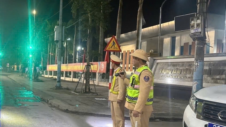Hà Tĩnh: truy bắt đối tượng dùng súng gây chết người trong đêm