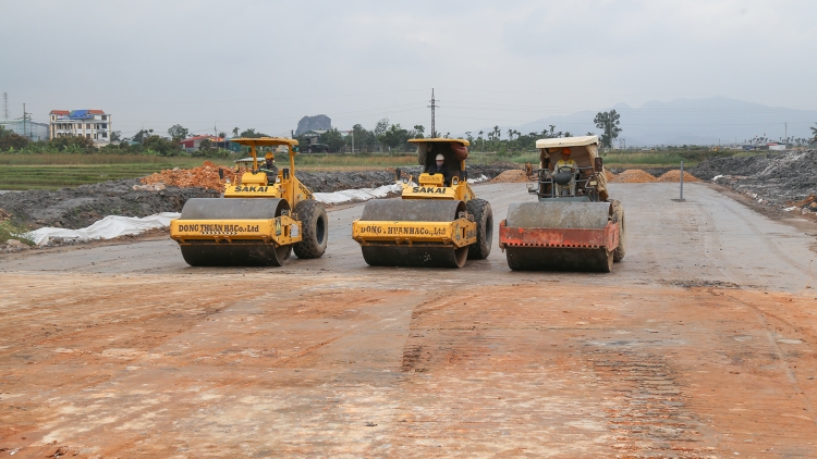 Quảng Ninh: Đồng bộ giải pháp khơi thông nguồn lực đầu tư 
