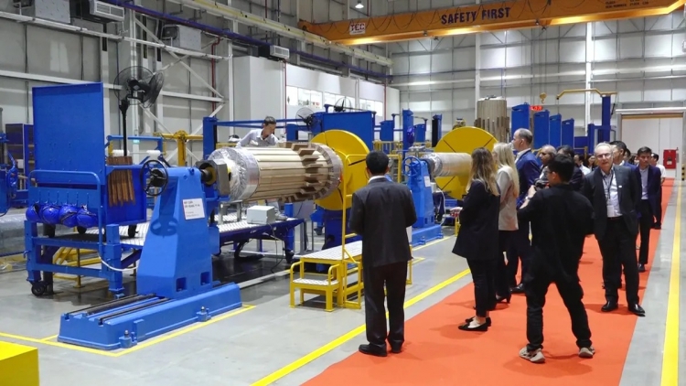 Quốc tế đánh giá: Việt Nam- “thỏi nam châm” hút FDI