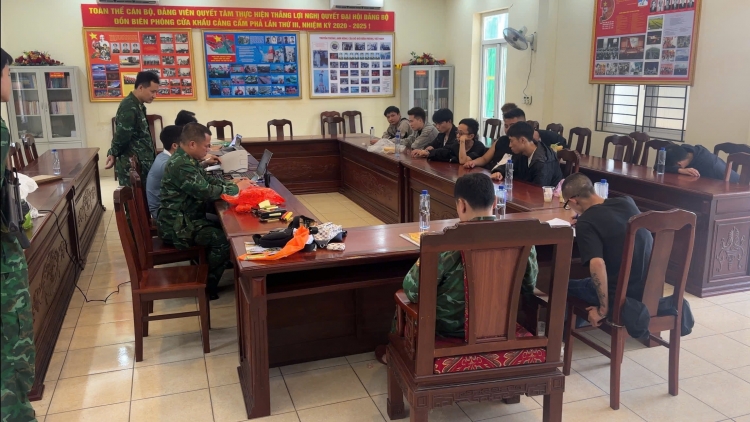 Quảng Ninh: Bắt giữ nhóm người nước ngoài nhập cảnh trái phép