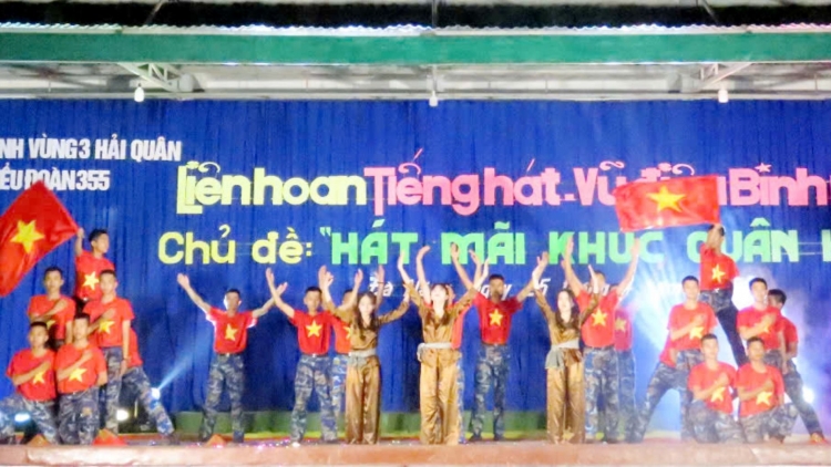 Liên hoan tiếng hát binh nhì tại Tiểu đoàn 355, Vùng 3 Hải quân