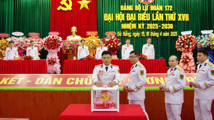 Lữ đoàn 172 tăng cường ứng dụng khoa học công nghệ vào huấn luyện sẵn sàng chiến đấu