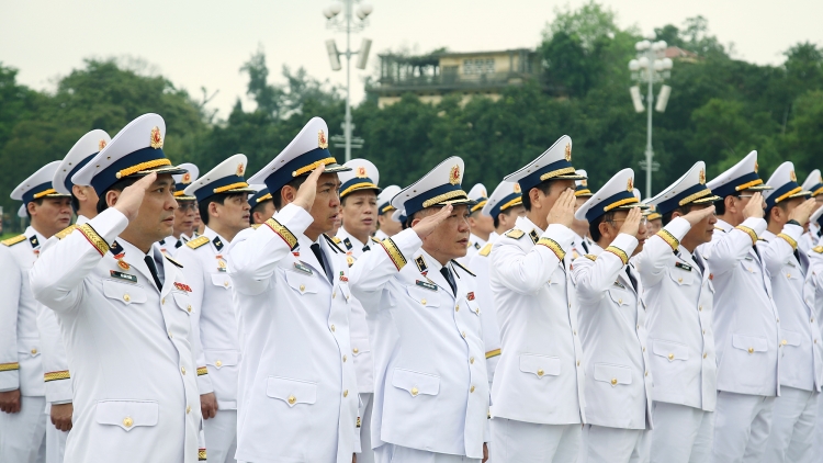 Quân chủng Hải quân báo công dâng Bác