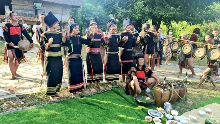 Theo dòng Thời sự sáng 19/4/2025