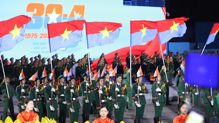 Quân đội Lào và Campuchia tổng hợp luyện diễu binh cùng QĐND Việt Nam tại TP.HCM