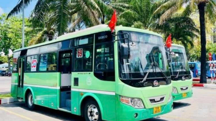Thời sự 12h 26/4/2025: TPHCM miễn phí đi xe buýt trong ngày 30/4