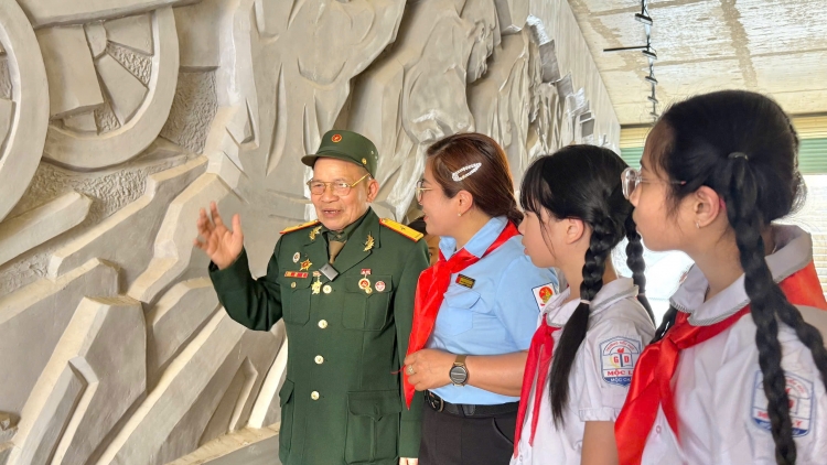 Ký ức người lính thắp lửa trái tim thế hệ trẻ