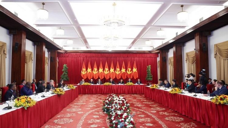Thời sự 18h 29/4/2025: Lãnh đạo Đảng tiếp các đoàn quốc tế dự lễ kỷ niệm ngày Giải phóng miền Nam