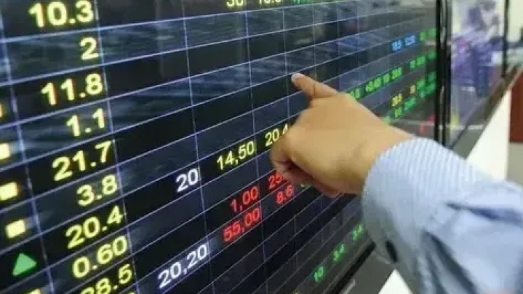Cổ phiếu VIC và VHM tỏa sáng, VN-Index tăng gần 20 điểm