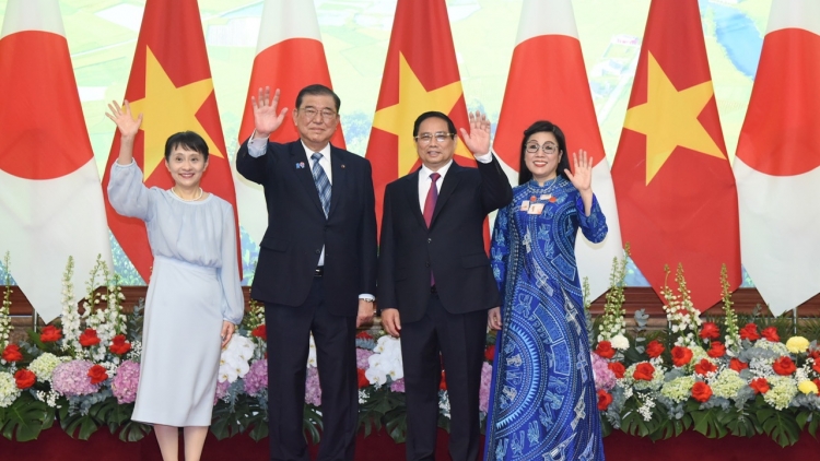 Thủ tướng Phạm Minh Chính đón, hội đàm với Thủ tướng Nhật Bản