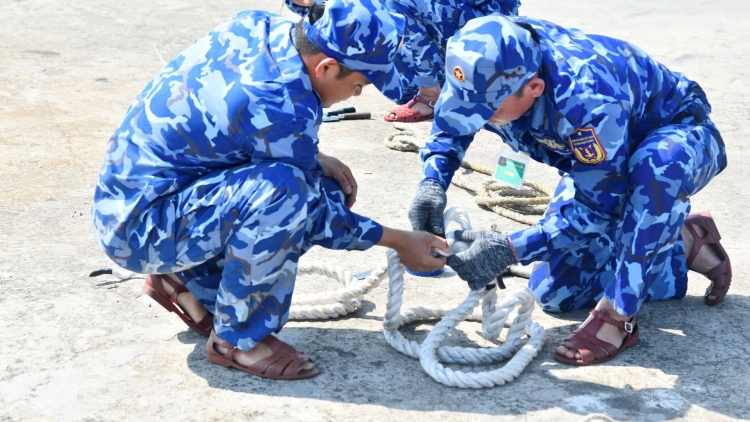 Hội thao thủy nghiệp nâng cao trình độ cho cán bộ chiến sĩ