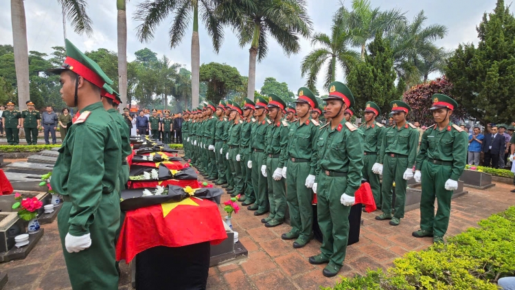Gia Lai tổ chức trọng thể lễ truy điệu và an táng 23 hài cốt liệt sĩ hy sinh tại Campuchia