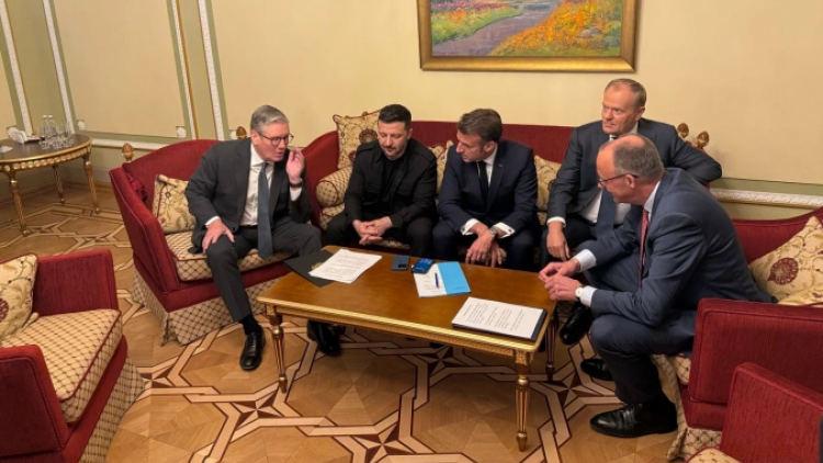Châu Âu gây sức ép với Nga về vấn đề ngừng bắn ở Ukraine