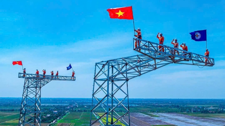 Thủ tướng tặng Bằng khen cho 8 tập thể, 6 cá nhân thuộc EVN thi công Đường dây 500kV mạch 3