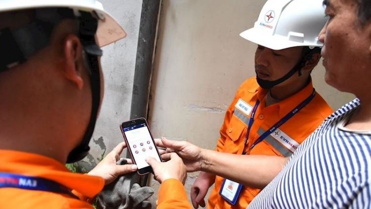 Thời sự 6h 10/5/2025: Bắt đầu từ hôm nay, điện tăng giá gần 5%, lên hơn 2200 đồng một kWh