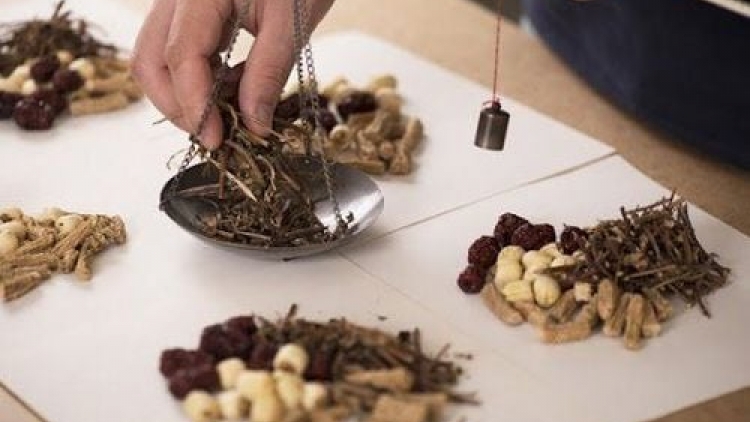 Cẩn trọng trước “ma trận” quảng cáo thuốc đông y