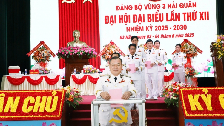 Đảng bộ Vùng 3 Hải quân vững bước trong thời kỳ mới