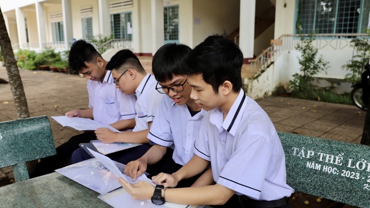 Thí sinh tại Đắk Lắk nhận xét đề thi các môn tổ hợp đều có tính phân hóa rõ rệt