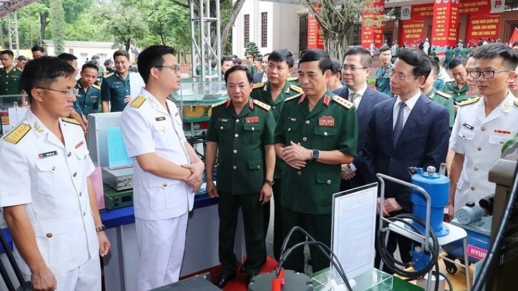 Giải thưởng tuổi trẻ sáng tạo trong quân đội cụ thể hóa Nghị quyết 57 của Bộ Chính trị