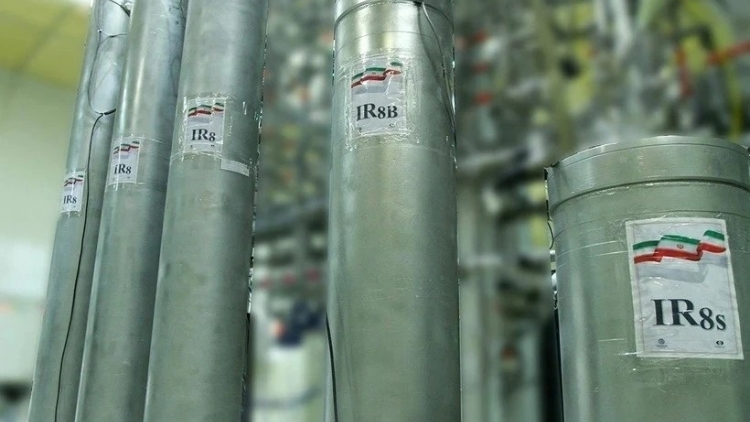 Israel tấn công Iran, tiếng nổ rền vang khắp thủ đô Tehran