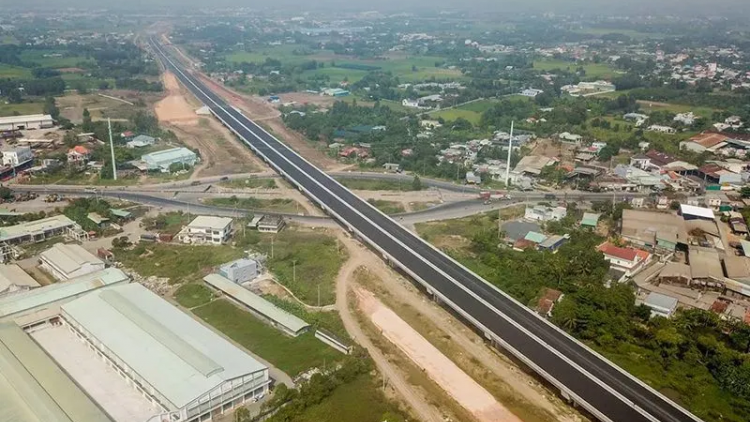 Phó Thủ tướng Hồ Đức Phớc, yêu cầu tháo gỡ khó khăn tại 2 Dự án đường cao tốc