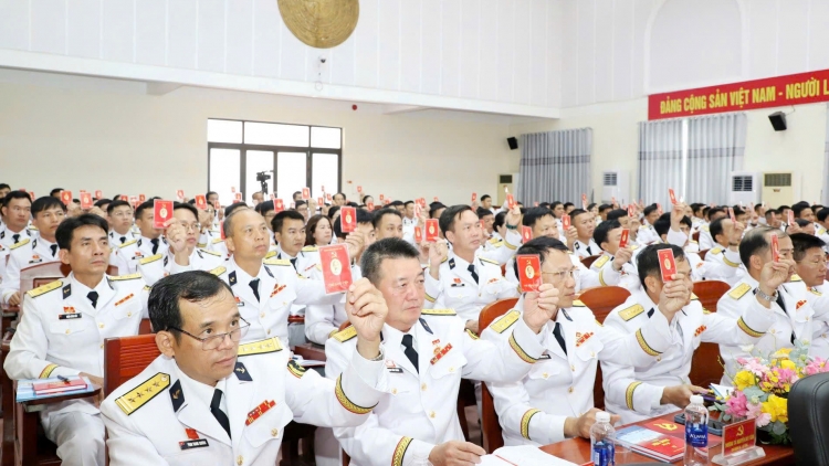 Phiên trù bị Đại hội Đảng bộ Vùng 3 Hải quân lần thứ XII diễn ra nghiêm túc, trách nhiệm