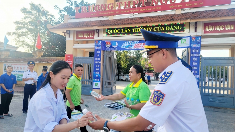 Hải đội 102 “Tiếp sức mùa thi” năm 2025