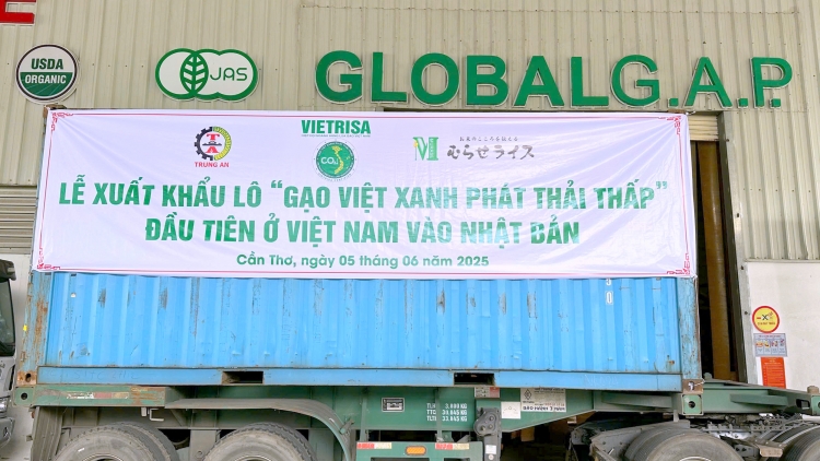 Xuất khẩu lô gạo phát thải thấp đầu tiên sang thị trường Nhật Bản